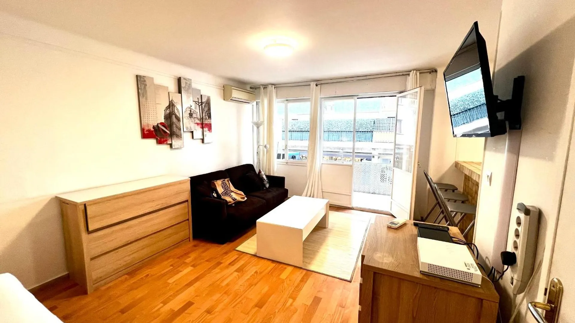 Studio Vidal In The City Center Of Cannes With Ac