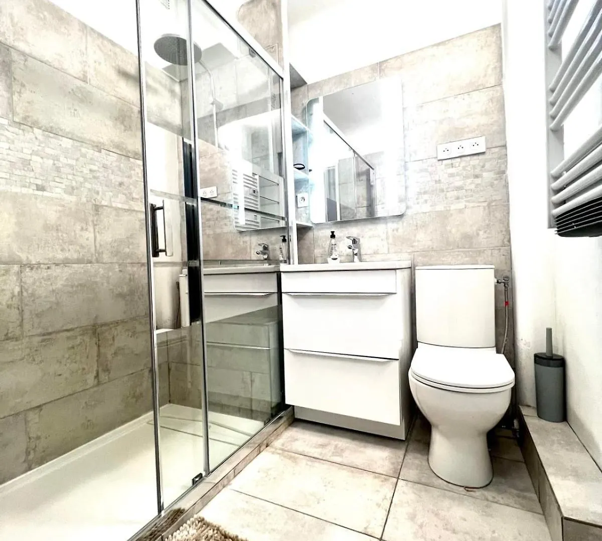 Studio Vidal In The City Center Of Cannes With Ac France