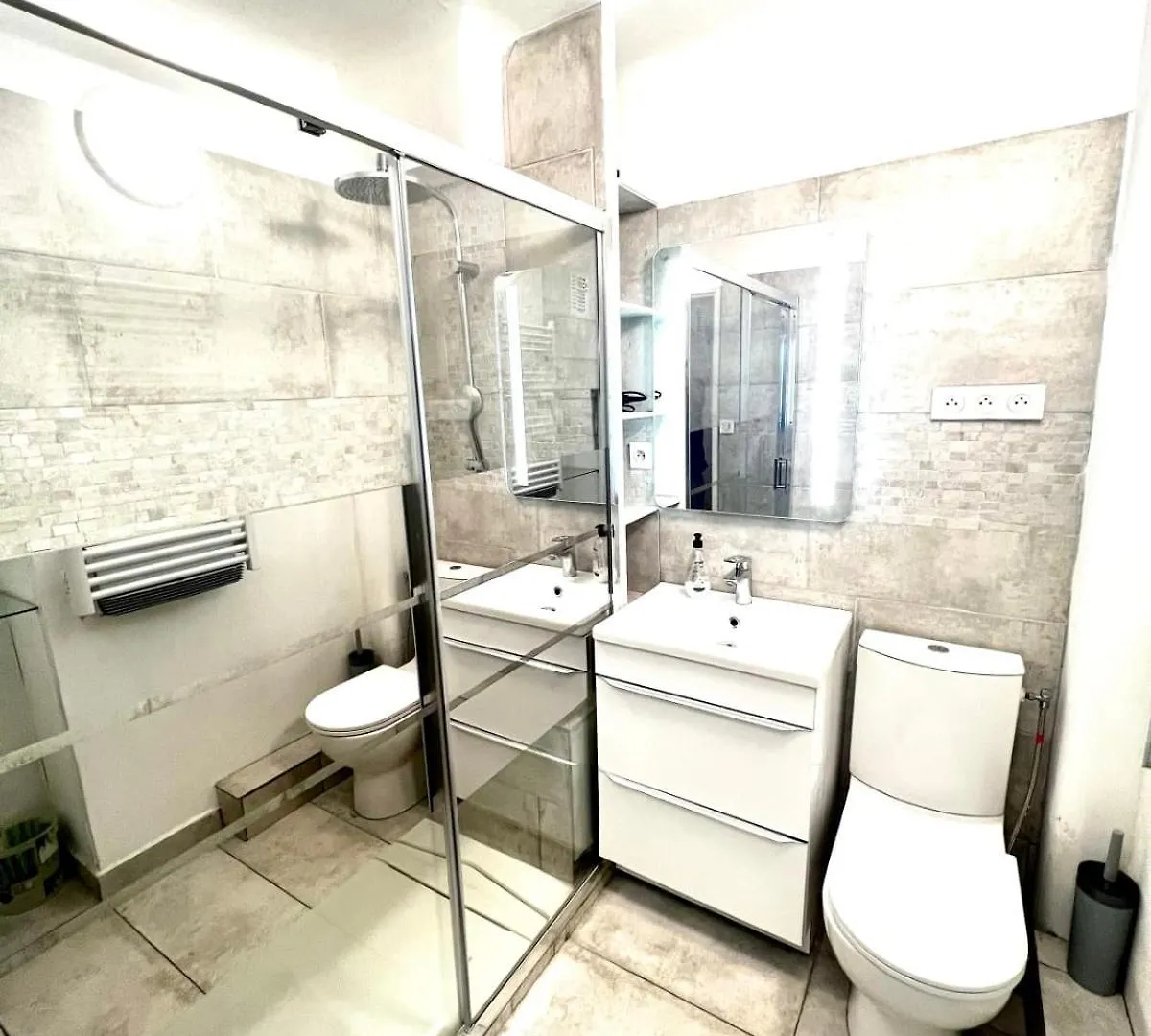 Studio Vidal In The City Center Of Cannes With Ac